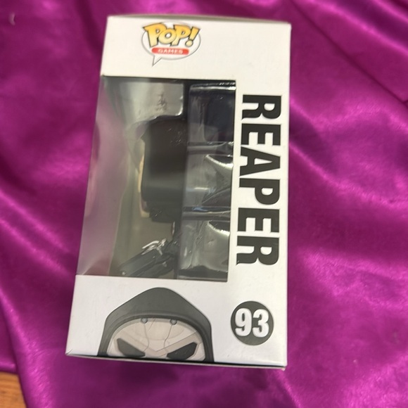 Overwatch Reaper Vinyl Figure - Picture 2 of 3
